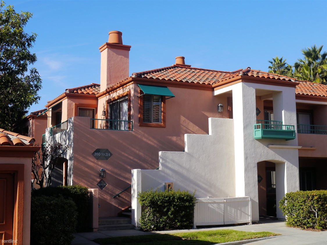 Primary Photo - 210 Villa Point Dr