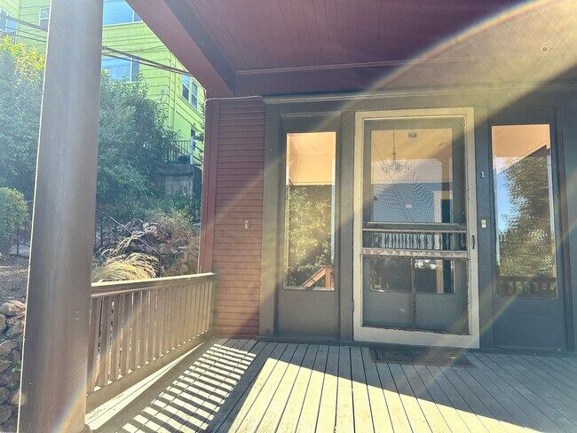 Foto del edificio - 1843 SW 16th Ave