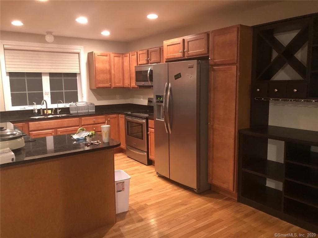 6 Mohegan Square Unit 6, Mansfield, CT 06250 Condo for Rent in