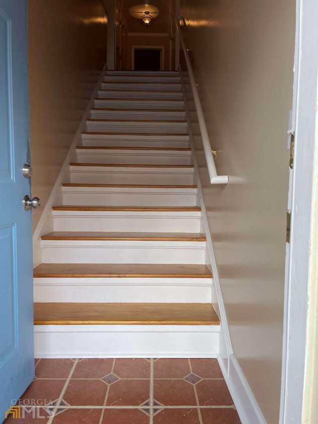 Foto principal - 302 Mt Vernon Dr