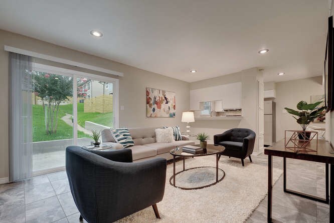Primary Photo - 3819 Southway Dr