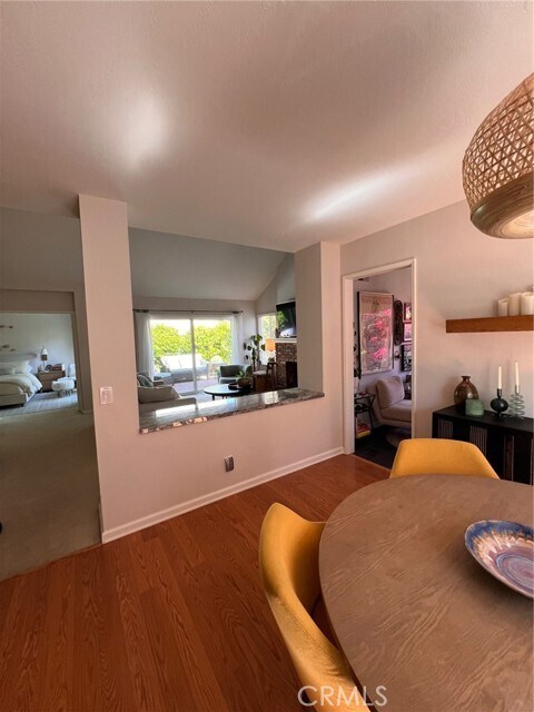 Foto del edificio - 6 Willowgrove