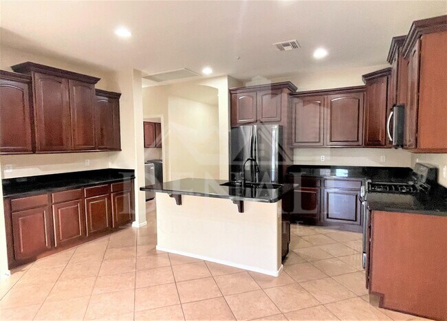 Building Photo - 30204 N 73rd Ave