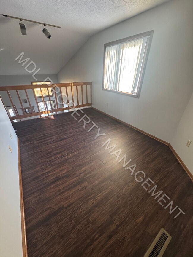 Foto del edificio - Beautiful 2 Bedroom 2.5 Bath home in Saginaw Township!