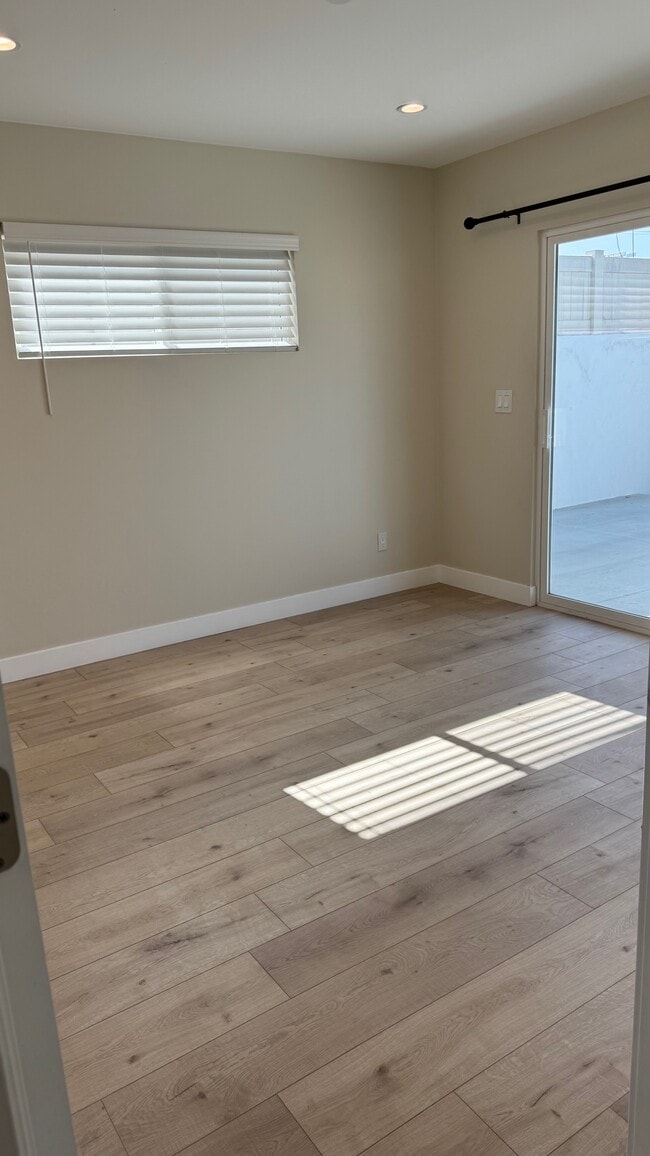 Building Photo - 6509 Ben Ave