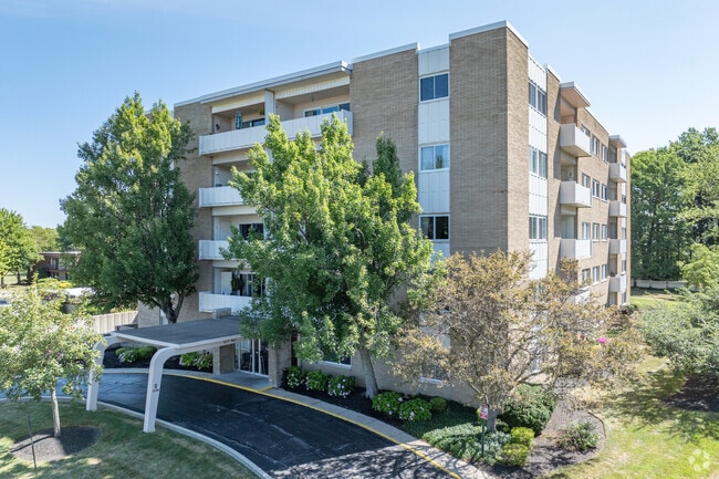 Cliff Towers Building D