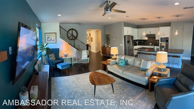 Building Photo - 4 br, 4 bath House - 123 Flores Lane
