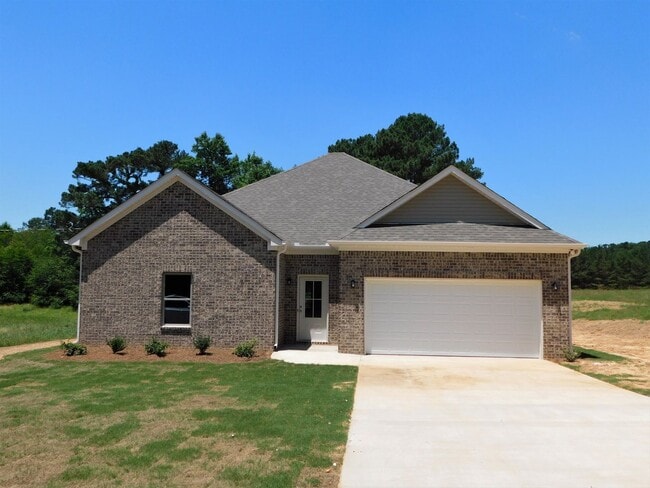 Building Photo - Home for Rent in Jasper, AL...Available No...