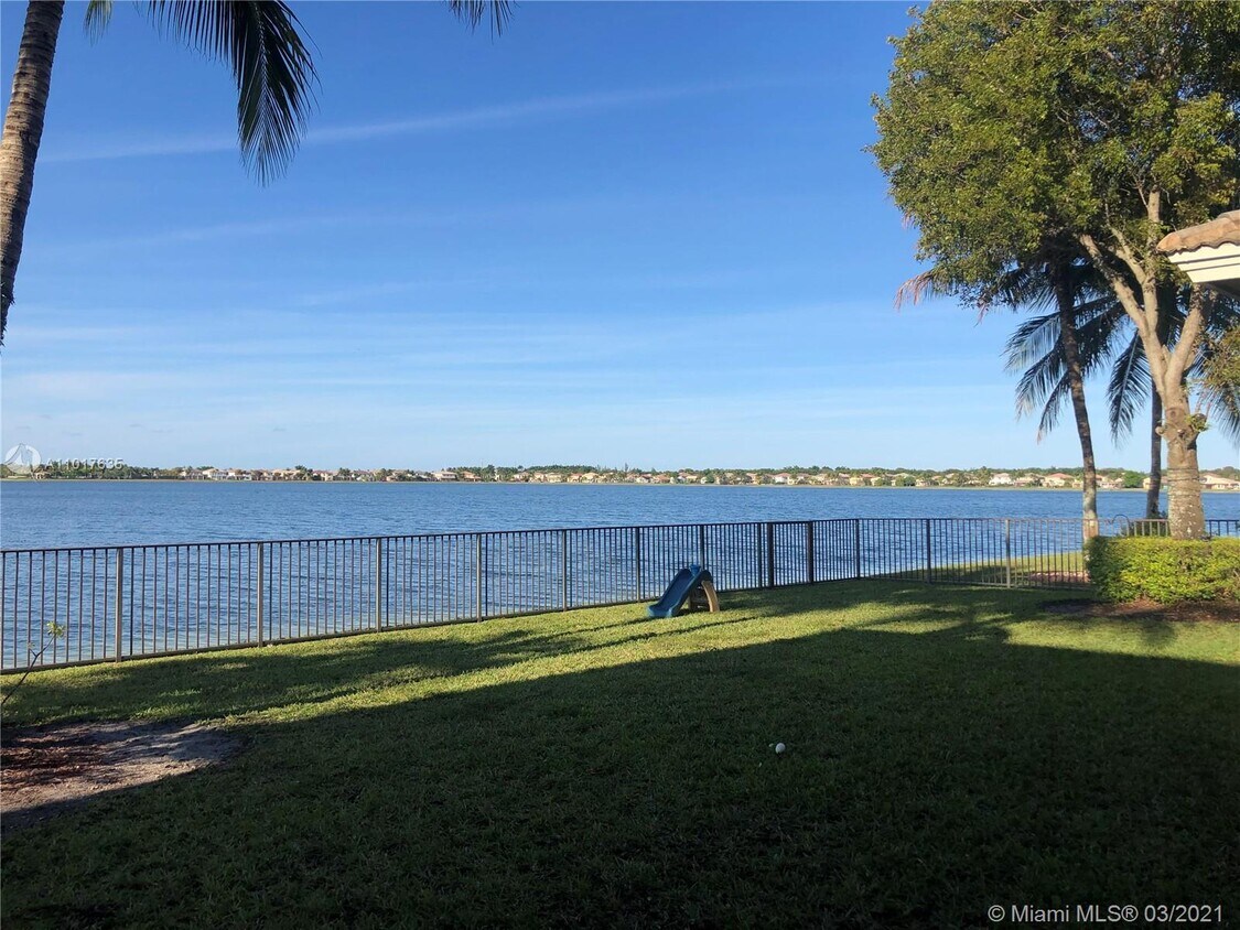 Primary Photo - 17739 SW 54th St
