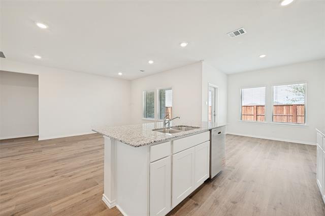 Building Photo - 4104 Malachite Dr
