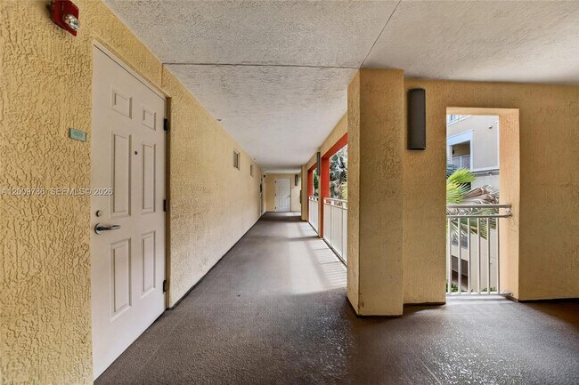 Foto del edificio - 7266 SW 88th St