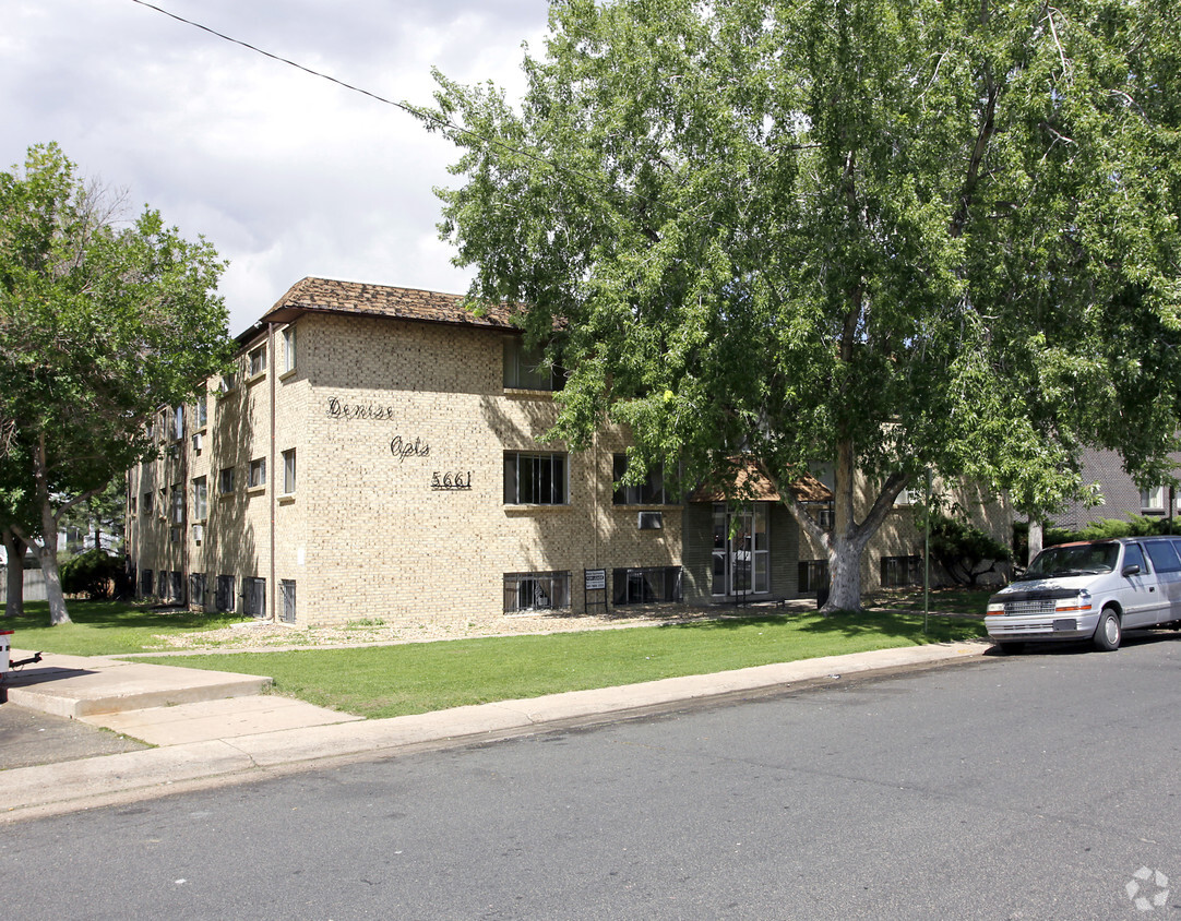 Primary Photo - W Green Meadows (Denise Apartments)