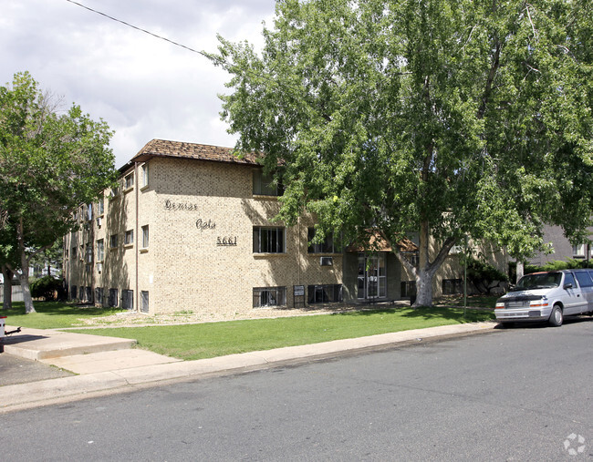 Building Photo - W Green Meadows (Denise Apartments)