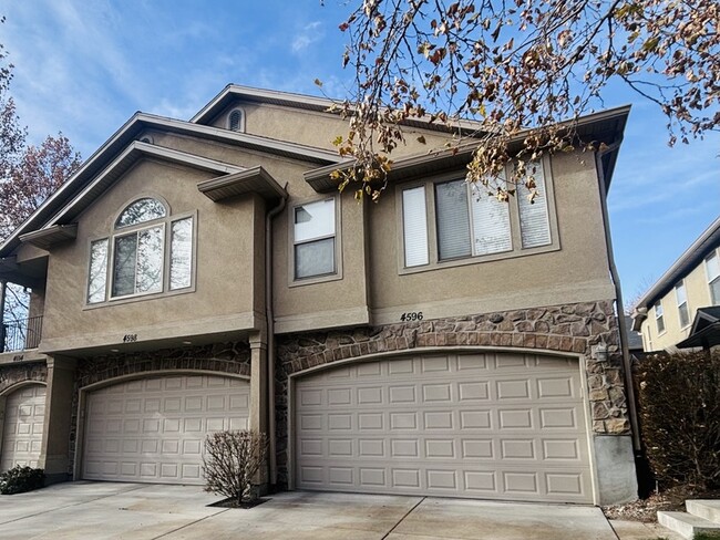 Photo - 4596 Red Sage Ct Townhome