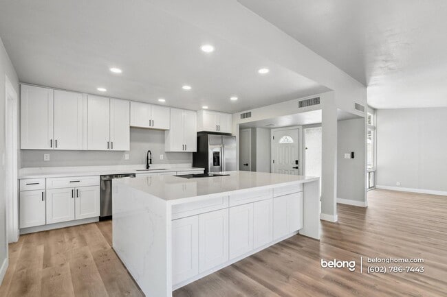 Building Photo - 5420 N Granite Reef Rd