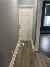 Building Photo - 267 Bethune St