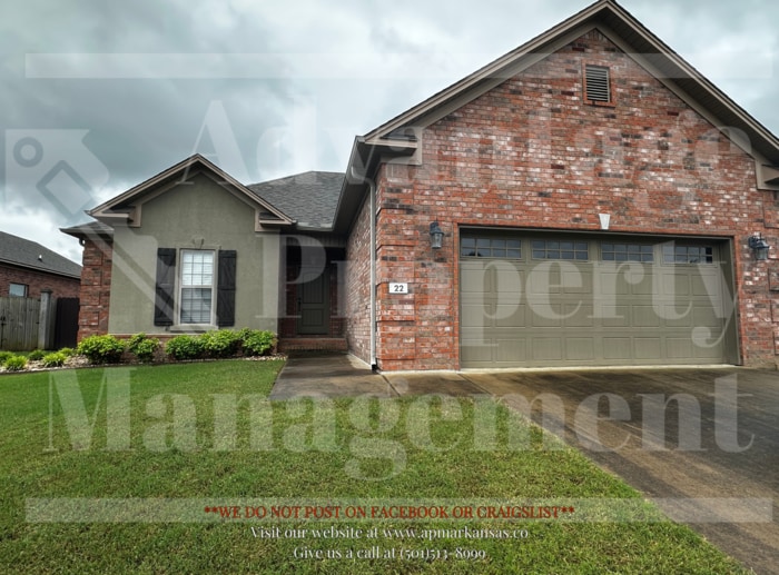 Primary Photo - Warm & Welcoming Home with Open Layout and...