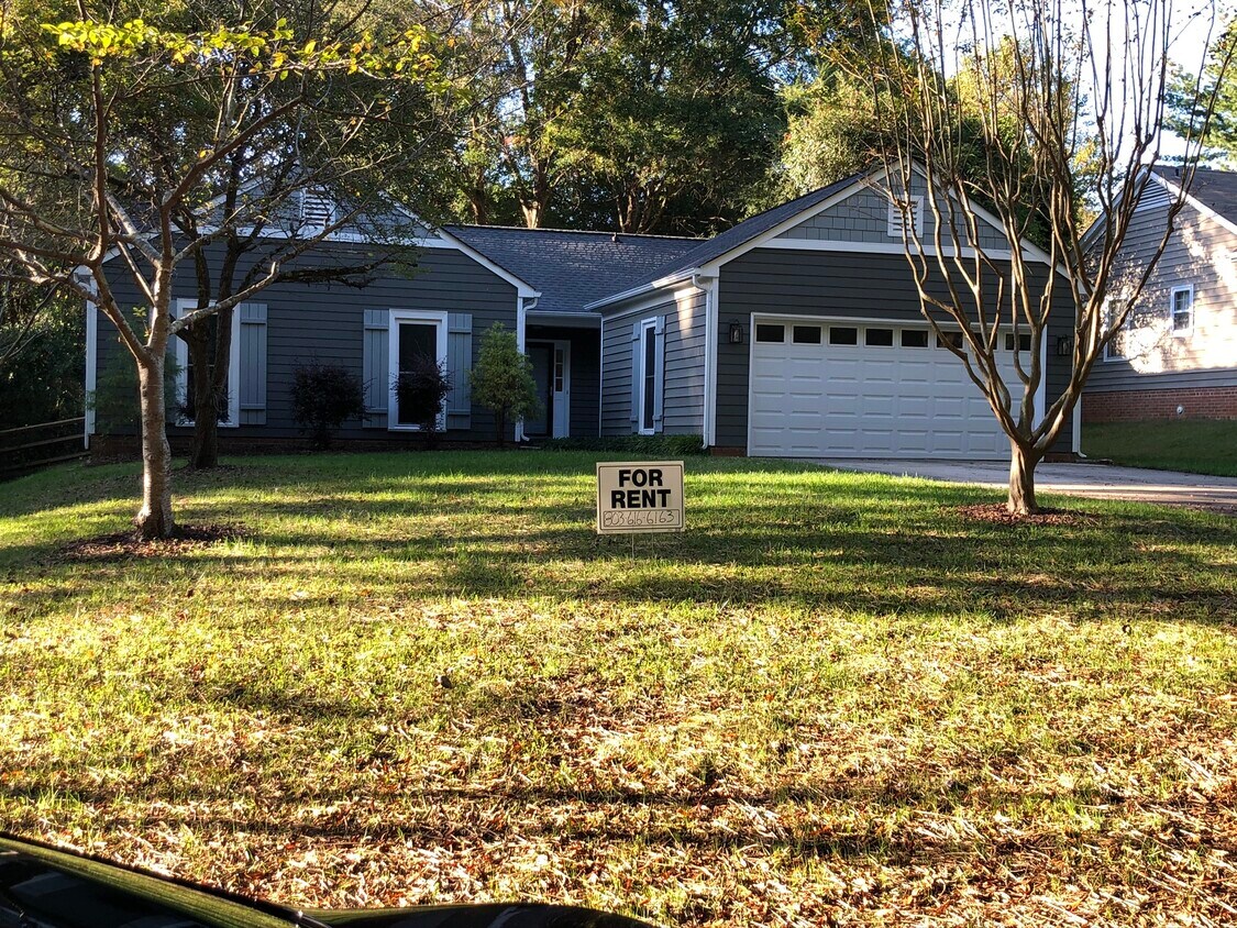 Foto principal - 612 Heathermoor Ct