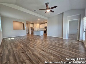 Foto del edificio - 12903 Irvin Path
