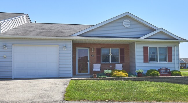 Building Photo - Sterling Hills Apartments