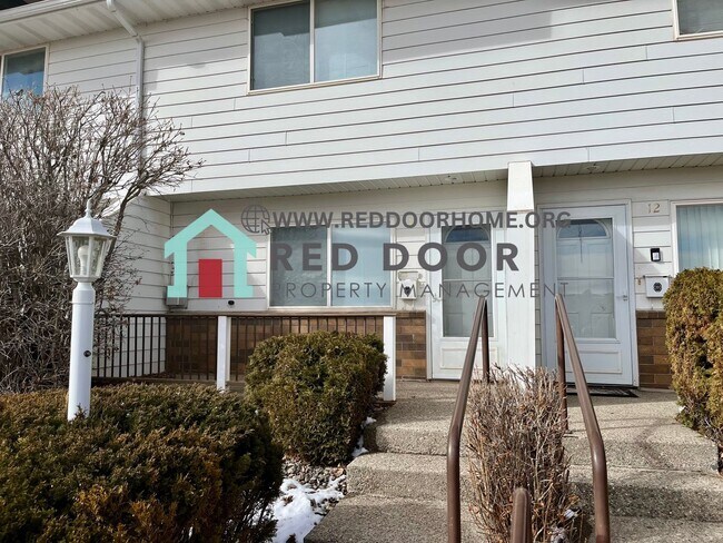 Foto del edificio - 3 bedroom Condo in ideal location