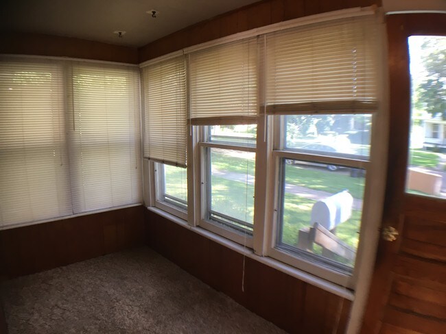 Foto del edificio - 1116 E Davenport St