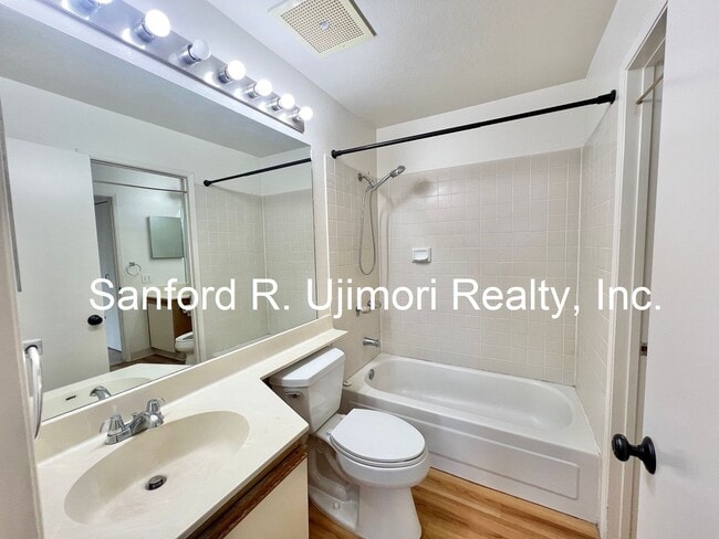 Building Photo - 94-105 Luluka Place #J202