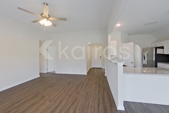 Building Photo - 1635 Fitzpatrick Rd