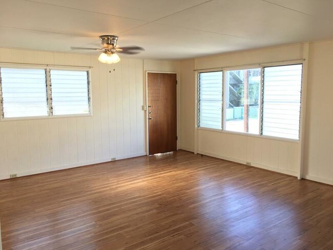 Building Photo - 1341 Kinau St
