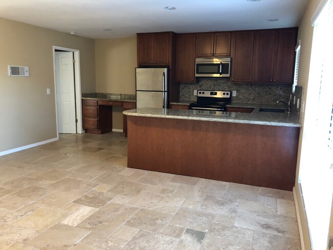 Foto del edificio - Gorgeous 1 Bedroom in Gated Community!