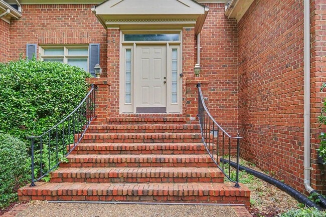 Building Photo - 3691 Bridgewater Dr