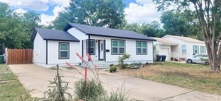 Building Photo - 7316 Pensacola Ave