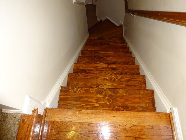 Foto del edificio - 1720 Grover Glen Ct