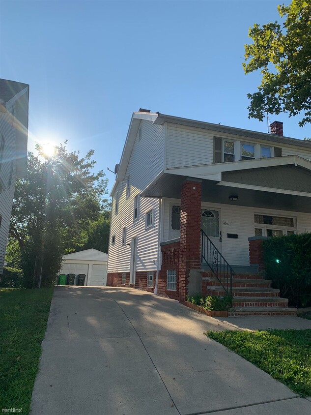 Building Photo - 2 br, 1 bath Duplex - 4648 East 86th Street 1