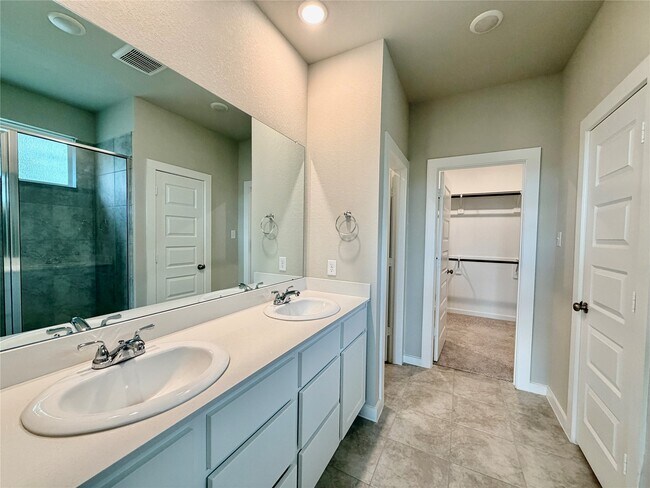 Foto del edificio - 7415 Bristlegrass Colony Ct