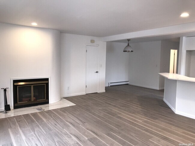 Foto del edificio - 87 Manorhaven Blvd
