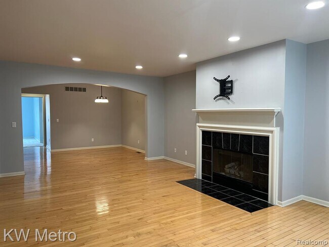 Foto del edificio - 166 Tiffany Ln