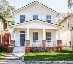 Building Photo - 1631 Boulevard