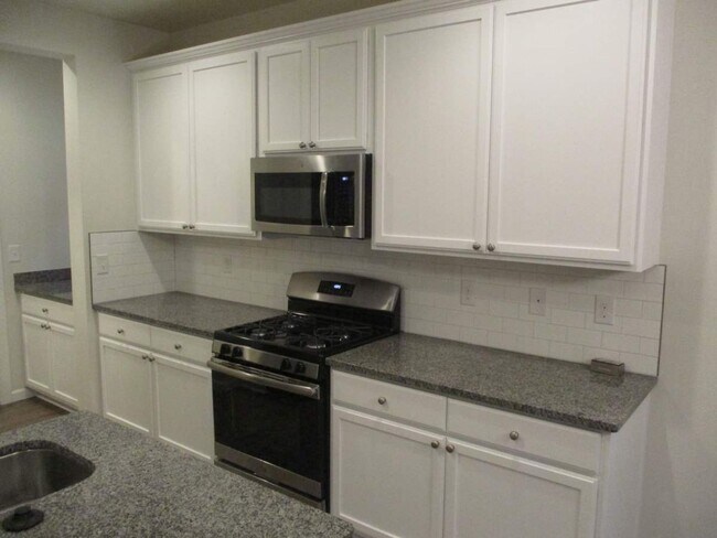 Foto del edificio - 3 Bedroom, 2.5 Bathroom Andasio Villiage H...