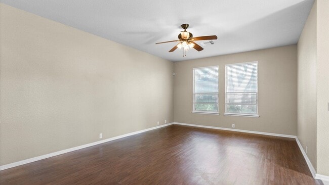 Building Photo - Bristow Bend