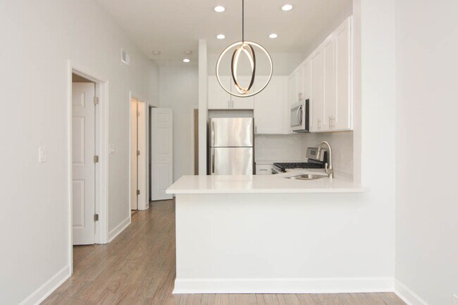 Foto del edificio - 2434 W Moffat St