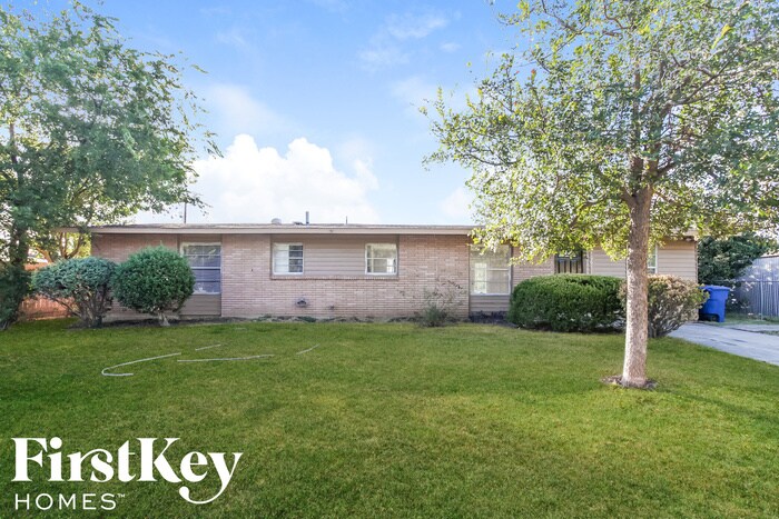 Primary Photo - 106 Rock Valley Dr