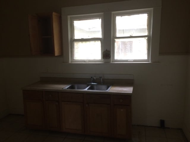 Building Photo - 4253 Lamar Ave