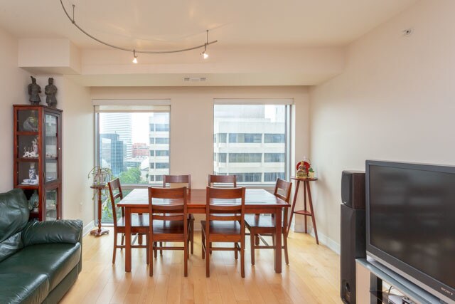 Foto principal - 1111 19th St N