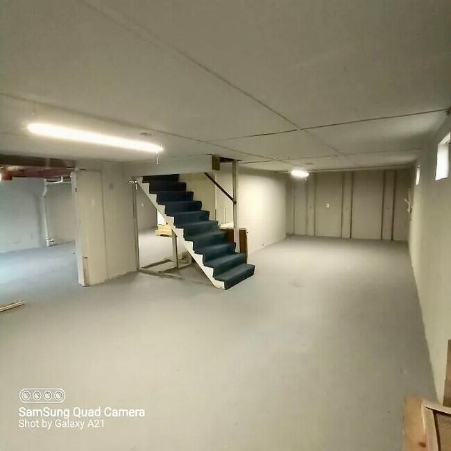 Building Photo - 2627 Washington Blvd