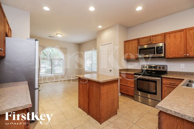 Foto del edificio - 8811 S 57th Ln