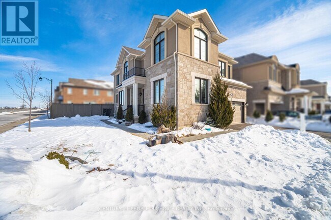 Photo du bâtiment - 744 Kennedy Cir W