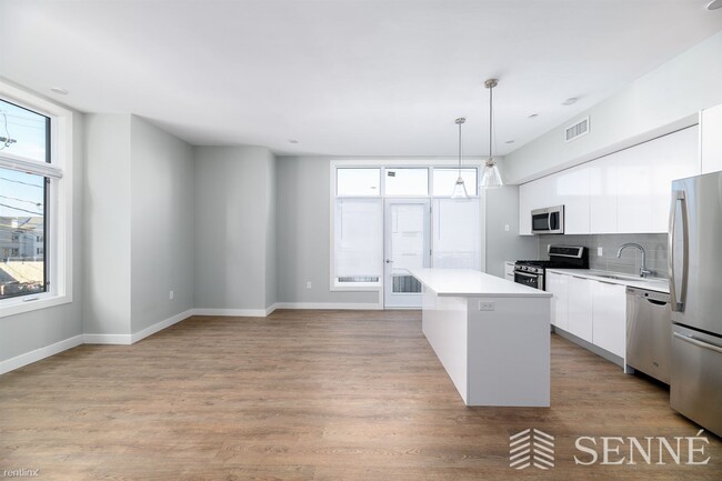 Building Photo - Studio, 1 bath Apartment - 3 Ward St # 420