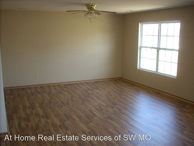 Building Photo - 3 br, 2 bath House - 1123 S. Clifton