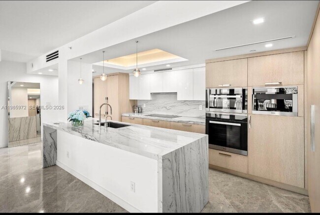 Foto del edificio - 1500 Ocean Dr